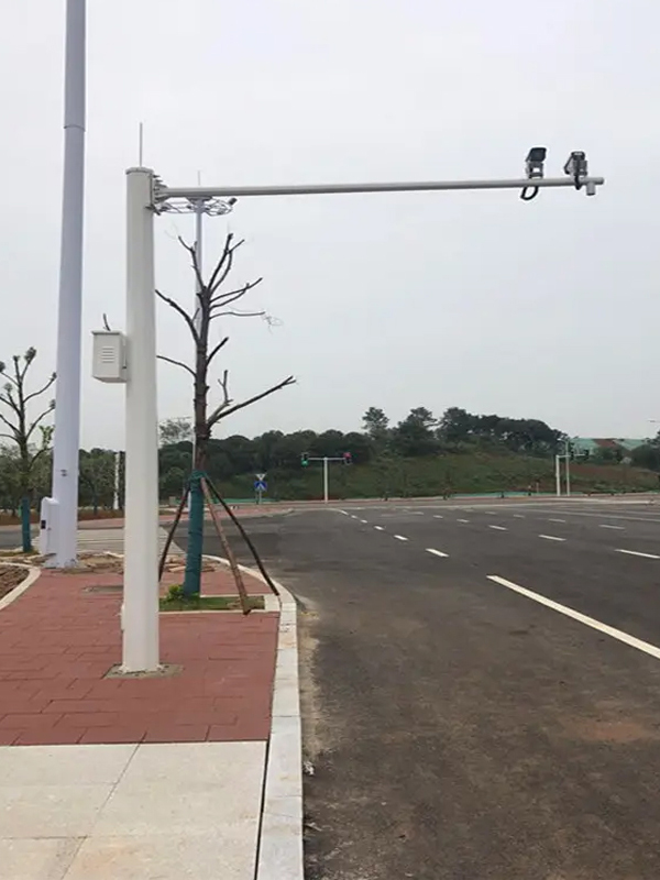 监控杆